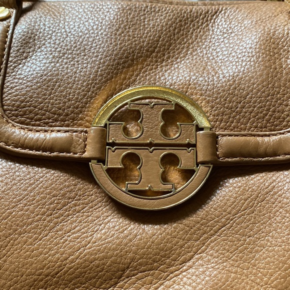 Tory Burch Amanda Classic Hobo - Picture 2 of 7